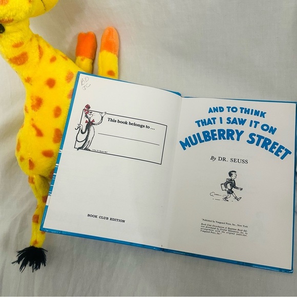 Vintage Dr Seuss Banned OOP Mulberry St. Book & Retired Kohl’s Cares Plush RARE - Picture 4 of 4